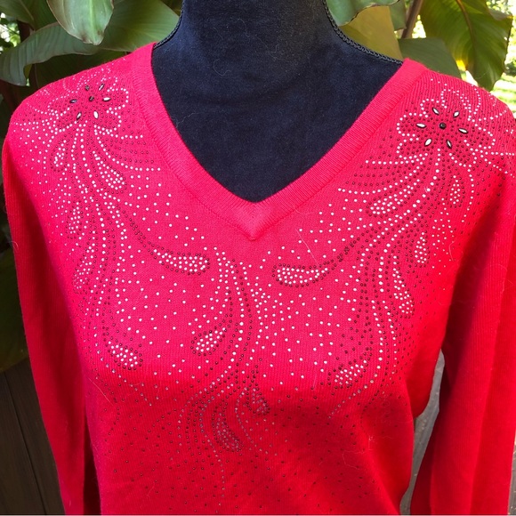 ♥️ Cathy Daniel’s Paisley Studded Sweater ♥️ - Picture 1 of 13